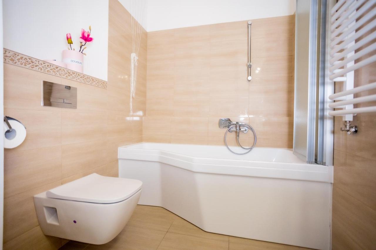Superapart Bobrowiecka 3 Warsaw Ngoại thất bức ảnh